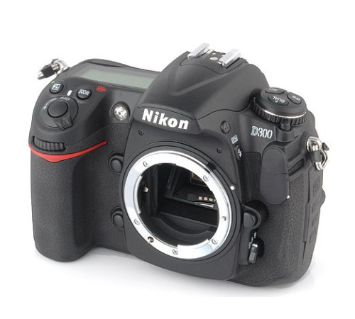 Дзеркальний фотоапарат Nikon D300